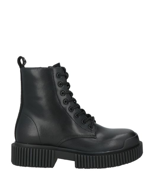 ARMANI EXCHANGE Black Ankle Boots