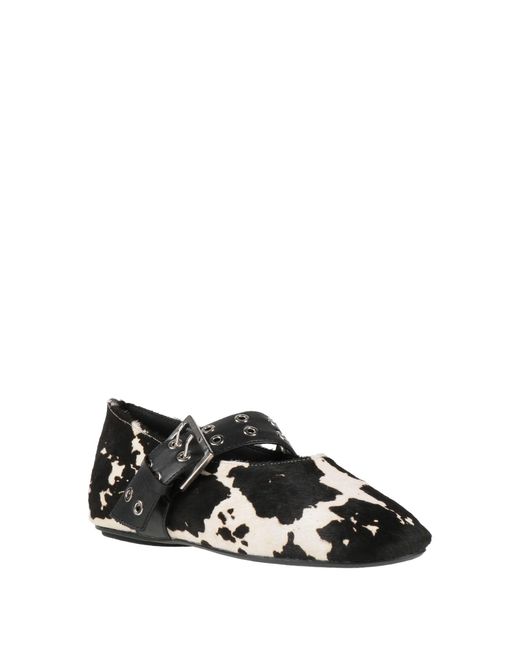 Ovyè Black Ballet Flats
