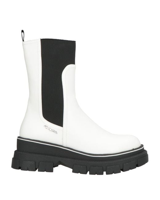Gai Mattiolo White Ankle Boots