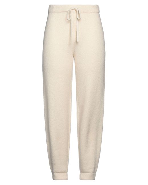 Guest In Residence White Hose