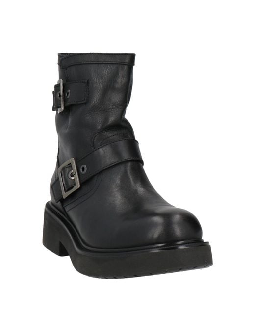 Inuovo Black Ankle Boots