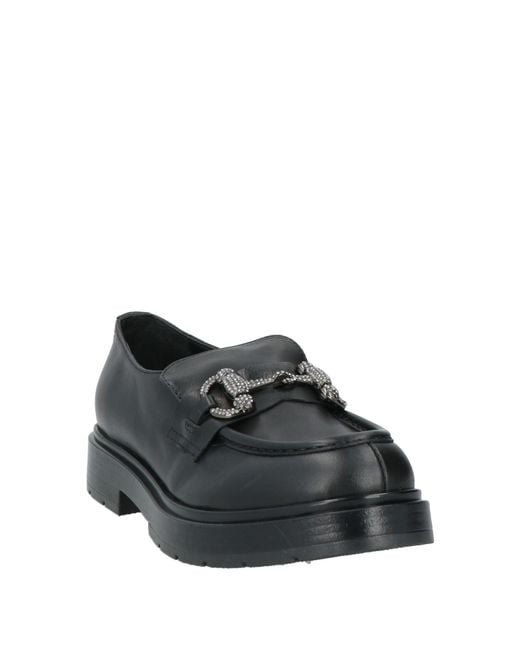 Nila & Nila Black Loafer