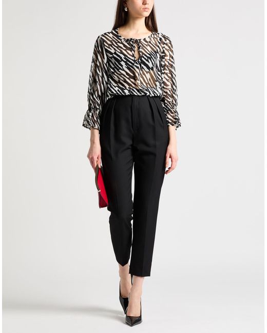 Top di Caractere in Gray