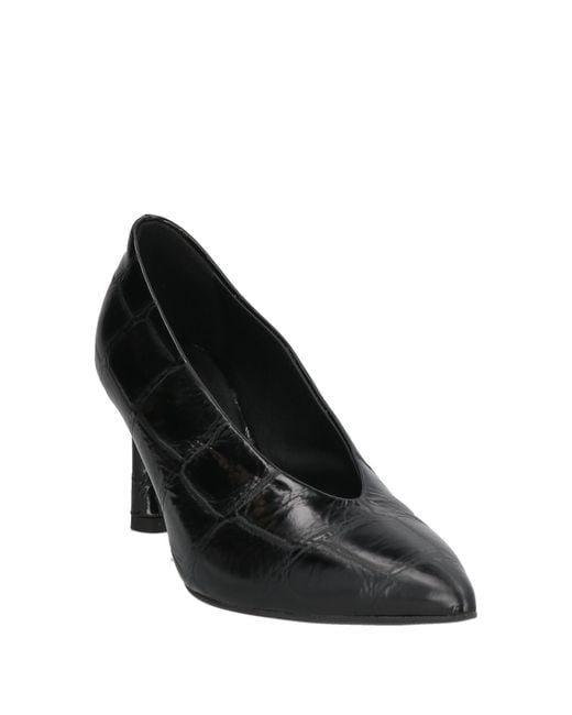 Halmanera Black Pumps