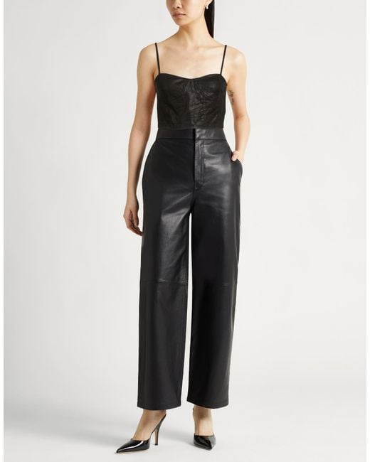 Jucca Black Tops