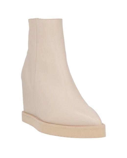 Eqüitare Natural Ankle Boots