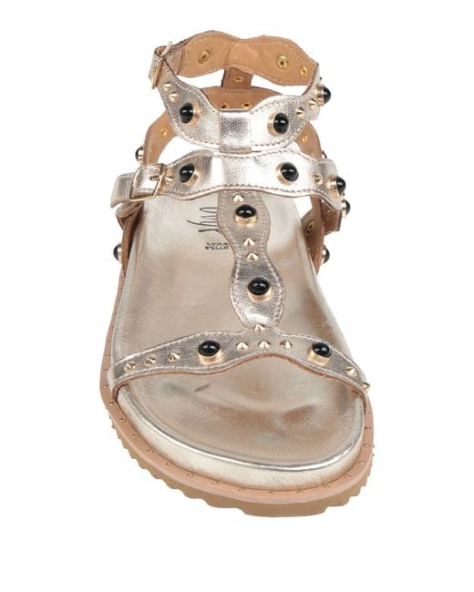 Ovyè Natural Sandals