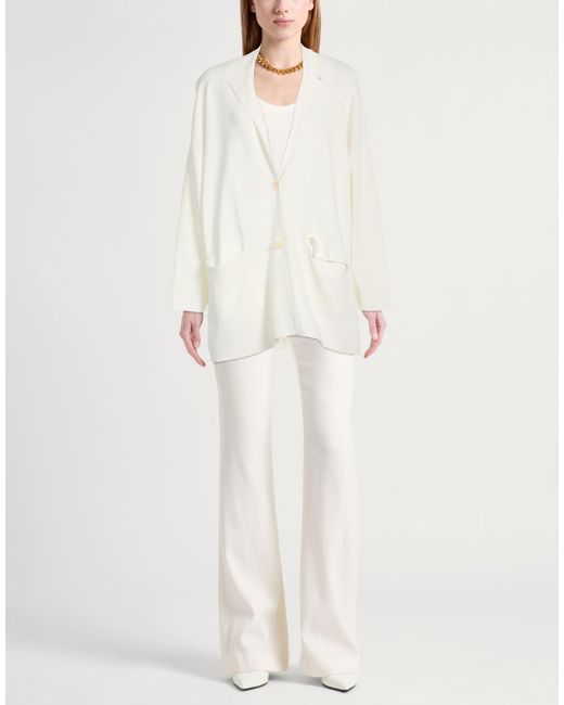 Alpha Studio White Blazer