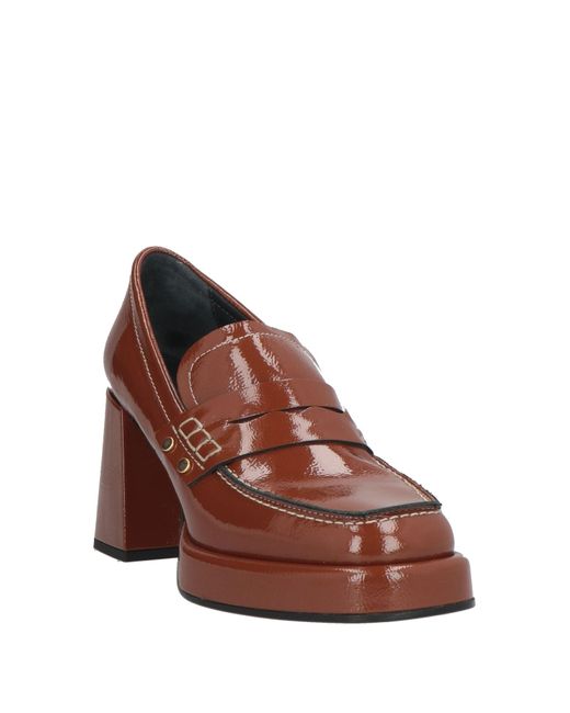 Janet & Janet Brown Loafer