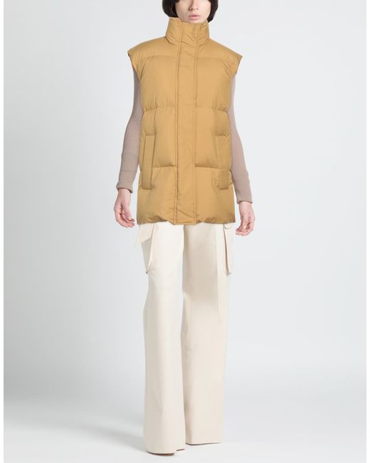 Stand Studio Natural Puffer