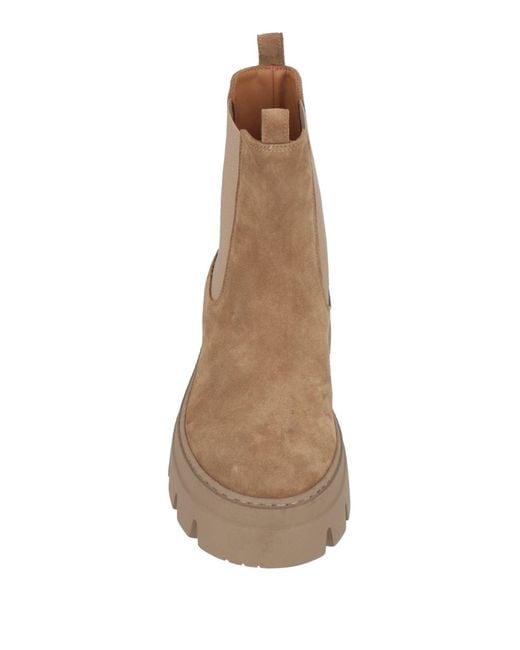 Ennequadro Brown Ankle Boots