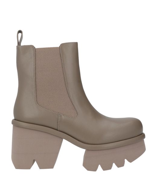 Paloma Barceló Brown Ankle Boots