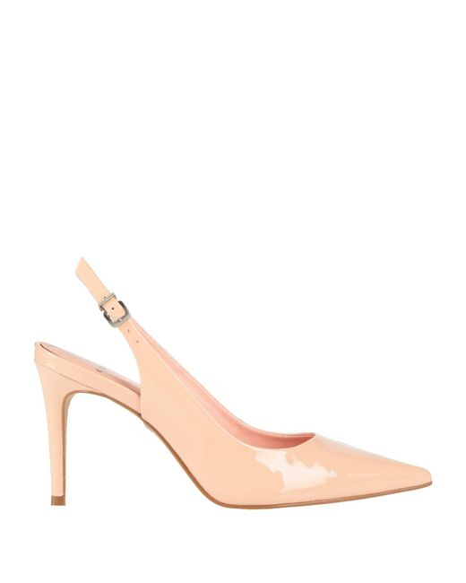 Carrano Pink Pumps