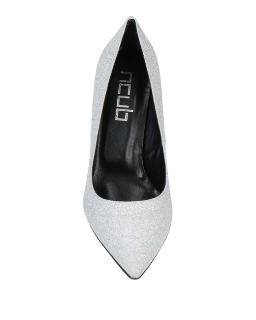 NCUB White Pumps