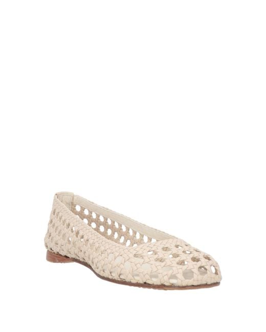 Paloma Barceló Natural Ballet Flats Leather