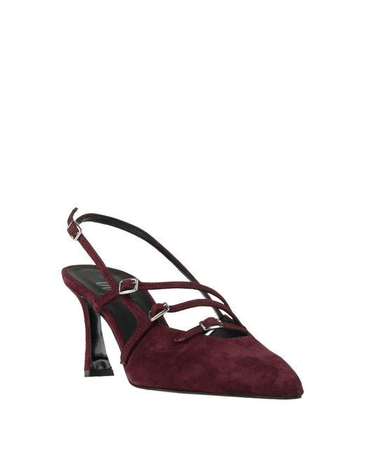 Ovyè Brown Pumps