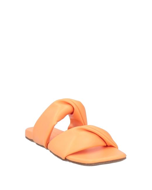 THEMOIRÈ Pink Sandals