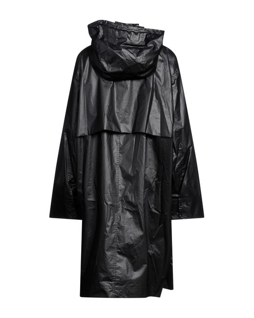 Valentino raincoat shop