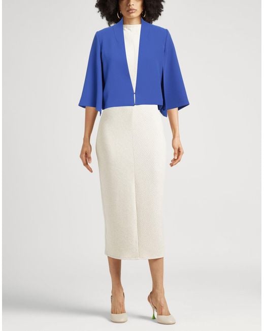Caractere Blue Cape