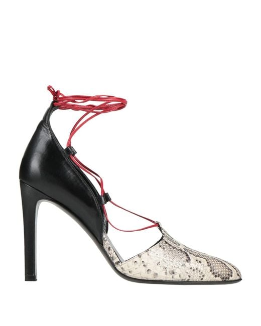 Max Mara Pink Pumps