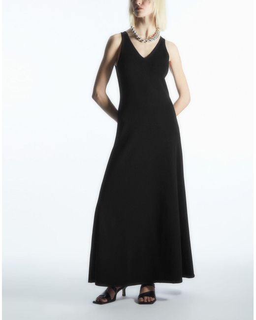 COS V-neck Knitted Maxi Dress in Black | Lyst UK