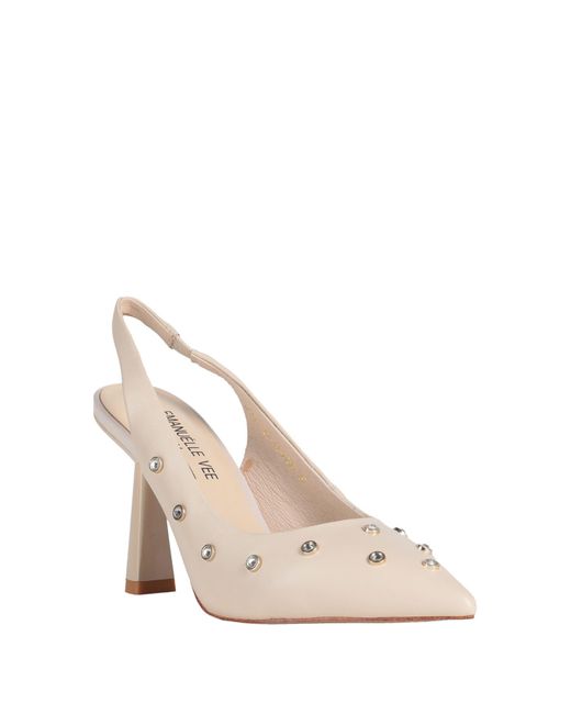 Emanuélle Vee Natural Pumps