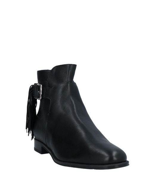 Tod's Black Stiefelette