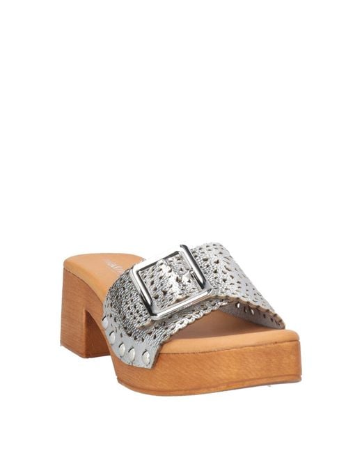 Nila & Nila Metallic Sandals