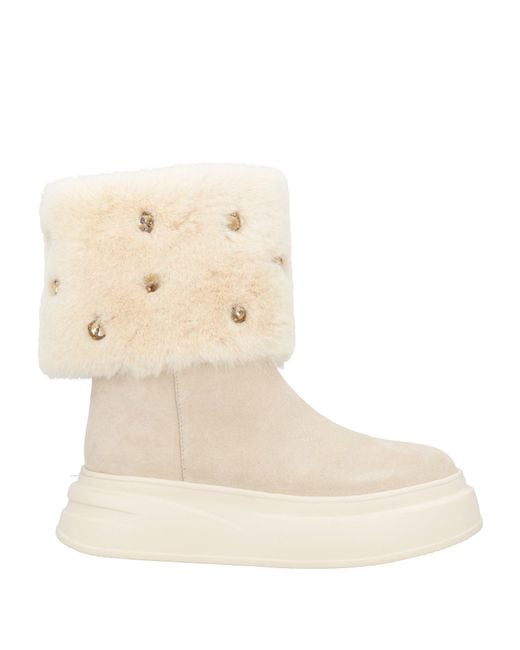 Tosca Blu Natural Ankle Boots