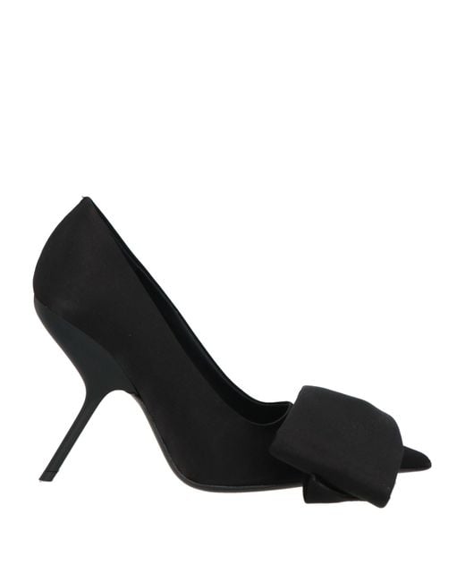 Decolletes di Ferragamo in Black