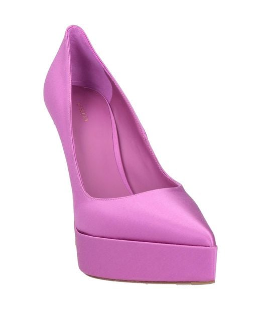 Le Silla Pink Pumps
