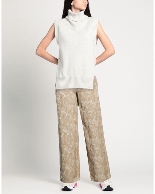 Isabelle Blanche Natural Pants