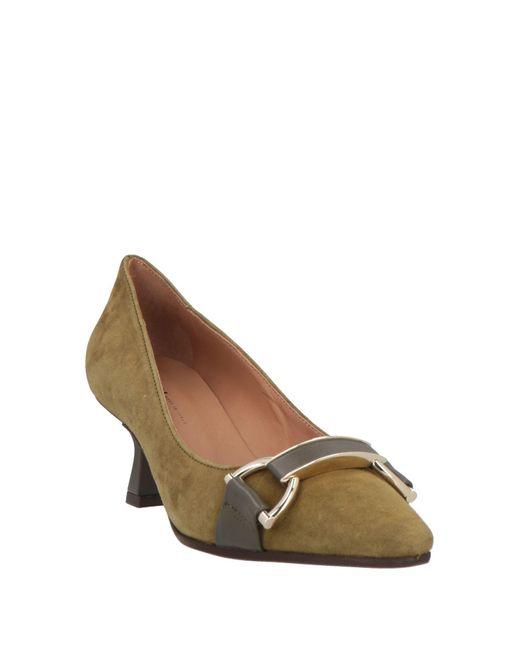 Frau Metallic Pumps
