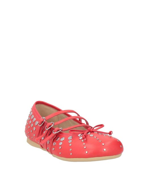 Ovyè Red Ballet Flats