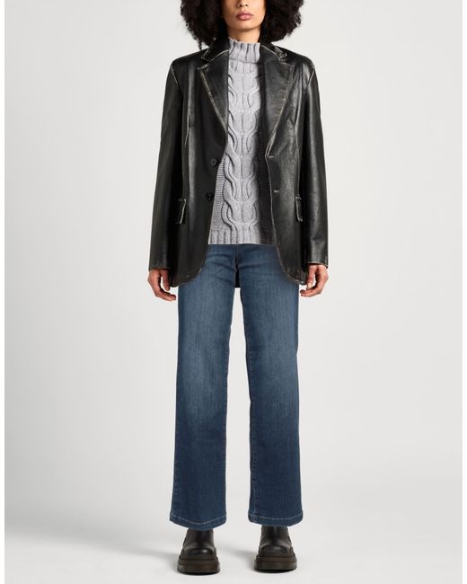 Caractere Blue Jeans