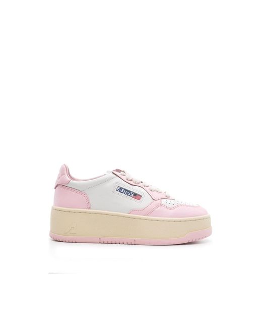 Sneakers di Autry in Pink