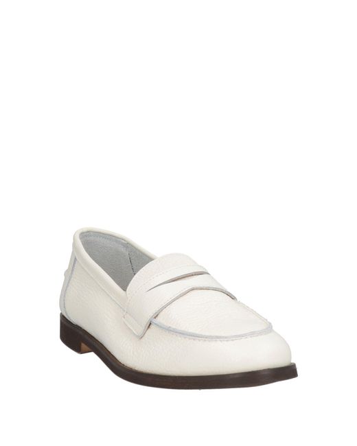 SEBAS. White Mokassin
