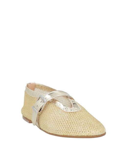 Ovyè Natural Loafers