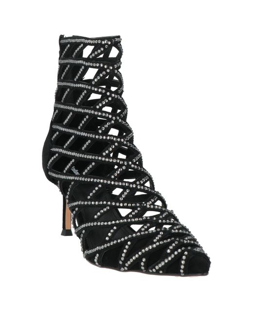 Lola Cruz Black Ankle Boots
