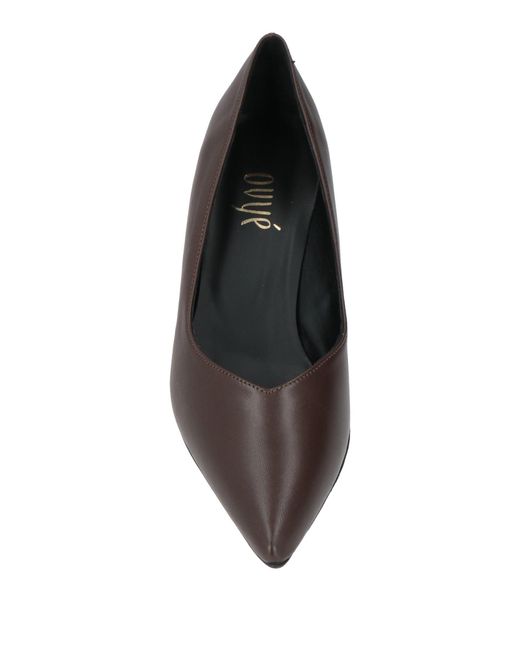 Ovyè Brown Pumps