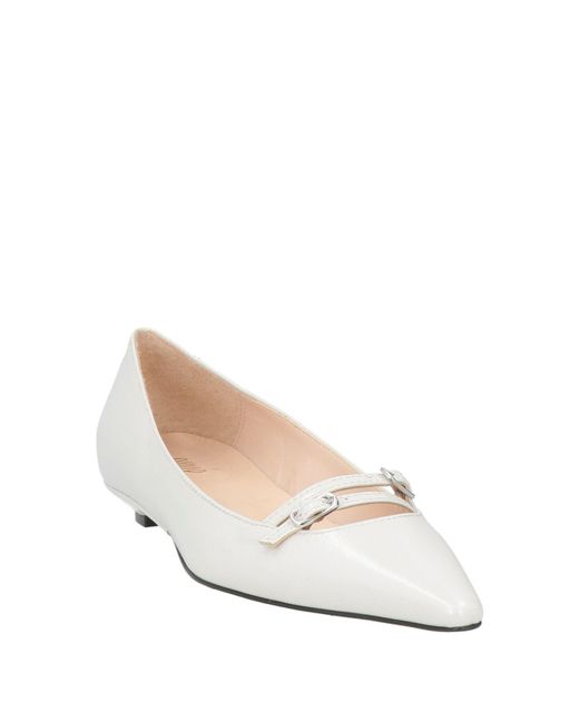 Ovyè Natural Ballet Flats Leather