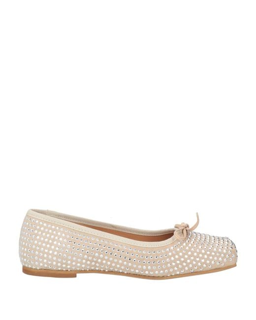 Ovyè Natural Ballet Flats