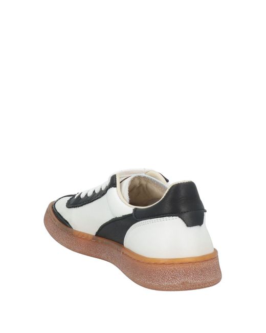 Moma White Sneakers
