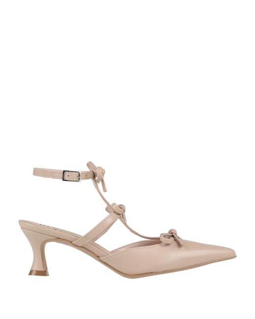 Ovyè Natural Pumps