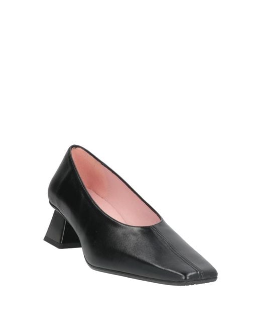 Ras Gray Pumps