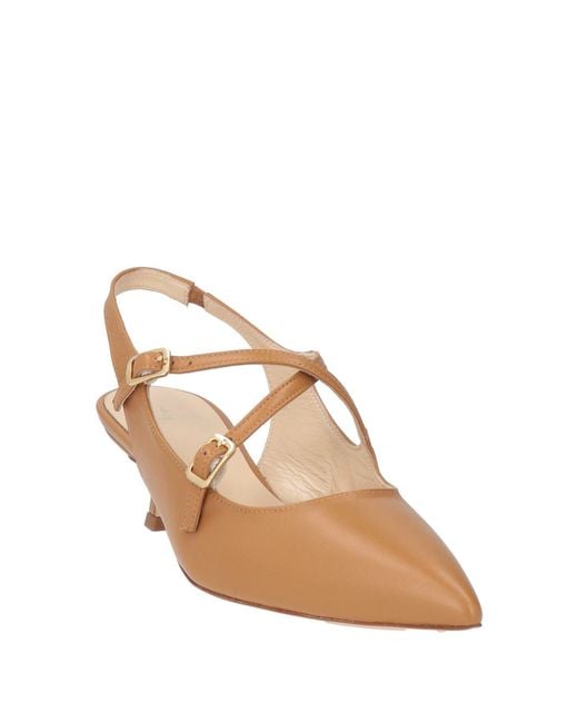 LE FABIAN Natural Tan Pumps Leather