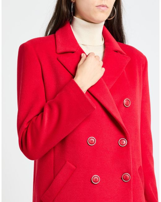 GAUDI Red Coat