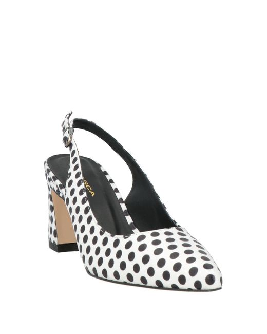 Tosca Blu White Pumps