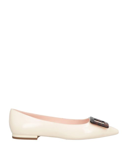 Roger Vivier Natural Ballet Flats