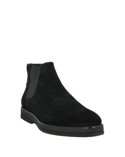 Doucal's Black Ankle Boots for men